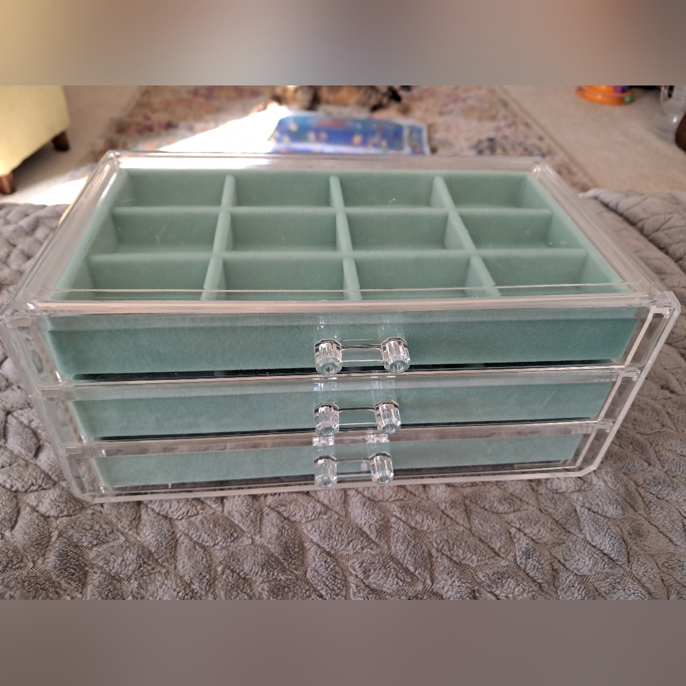 Acrylic Jewelry Organizer with Green Velvet Lining